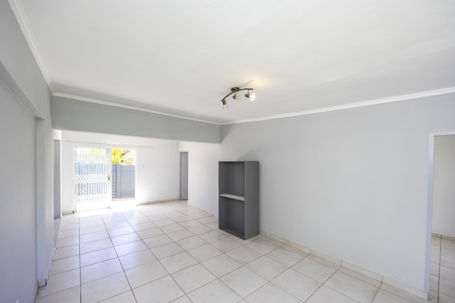 5 Bedroom Property for Sale in Sunnyridge Eastern Cape